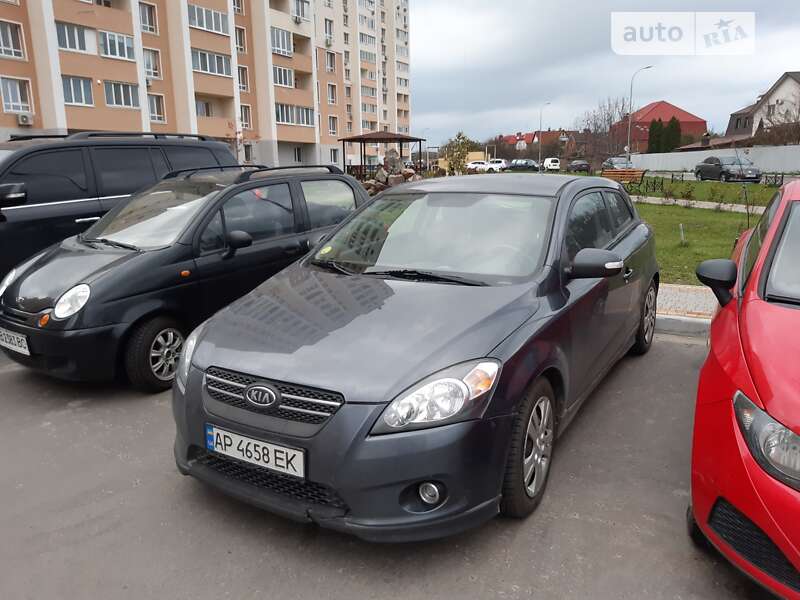 Kia Ceed (2010)
