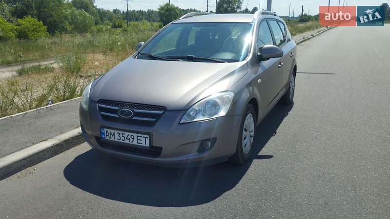 Kia Ceed (2008)