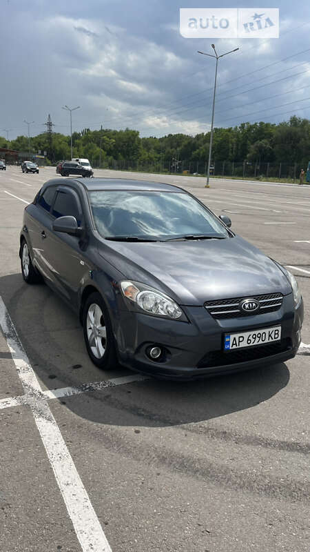 Kia Ceed (2008)
