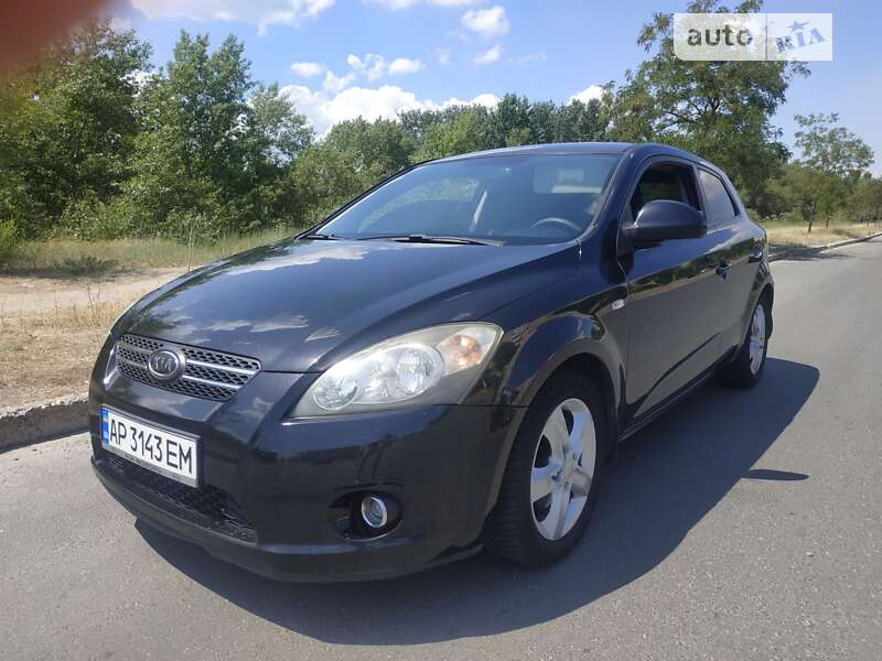 Kia Ceed (2008)
