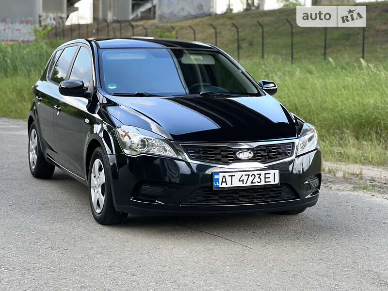 Kia Ceed (2009)