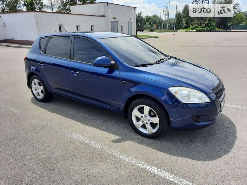Kia Ceed (2008)