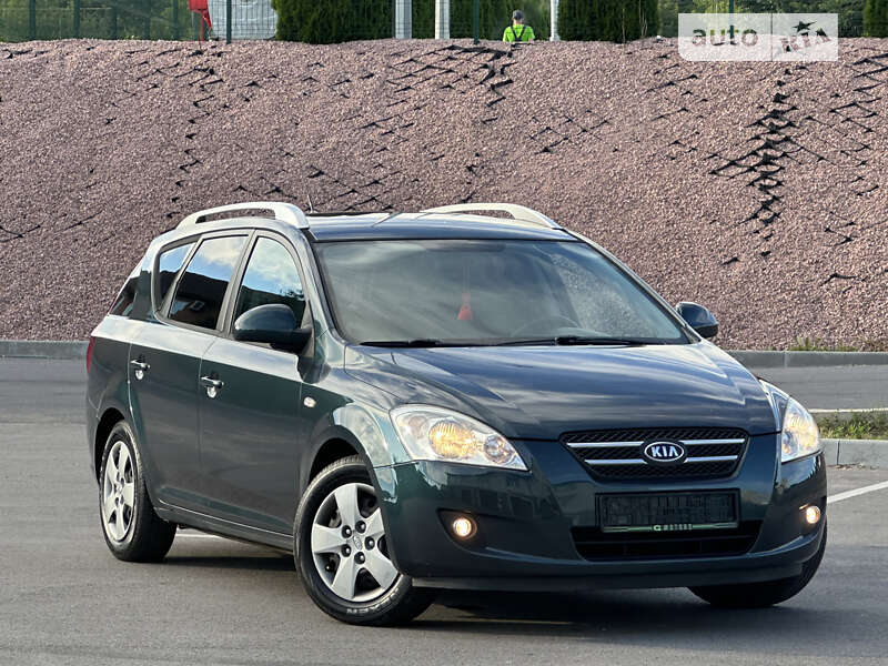 Kia Ceed (2007)