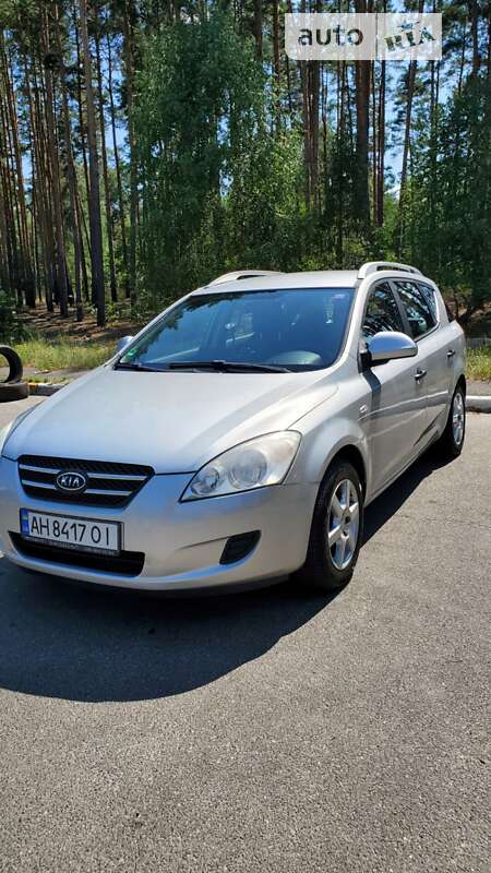 Kia Ceed (2008)