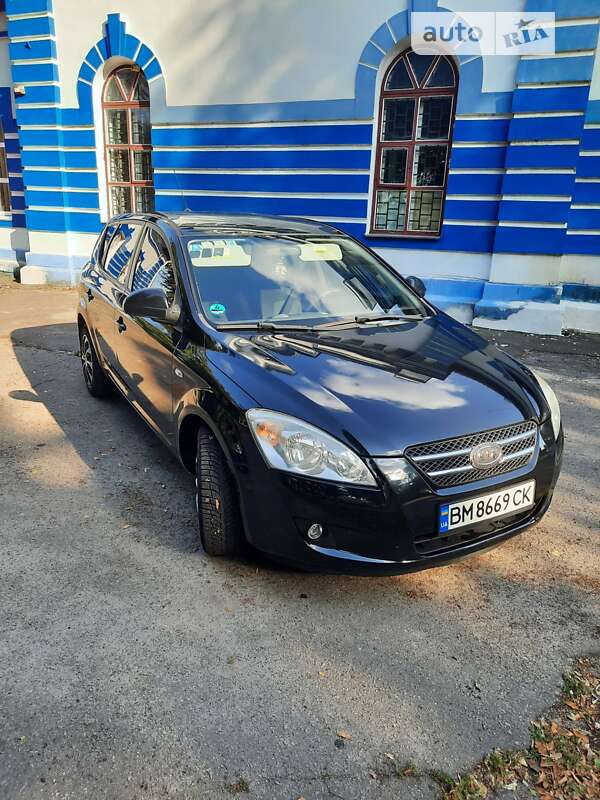 Kia Ceed (2007)