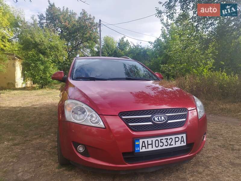 Kia Cee'd (2008)