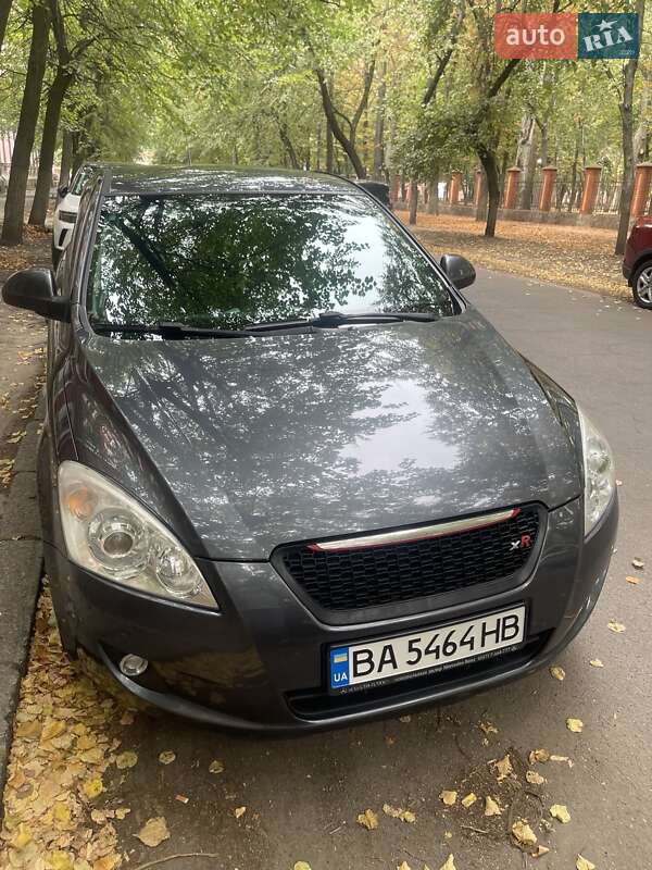 Kia Ceed (2008)