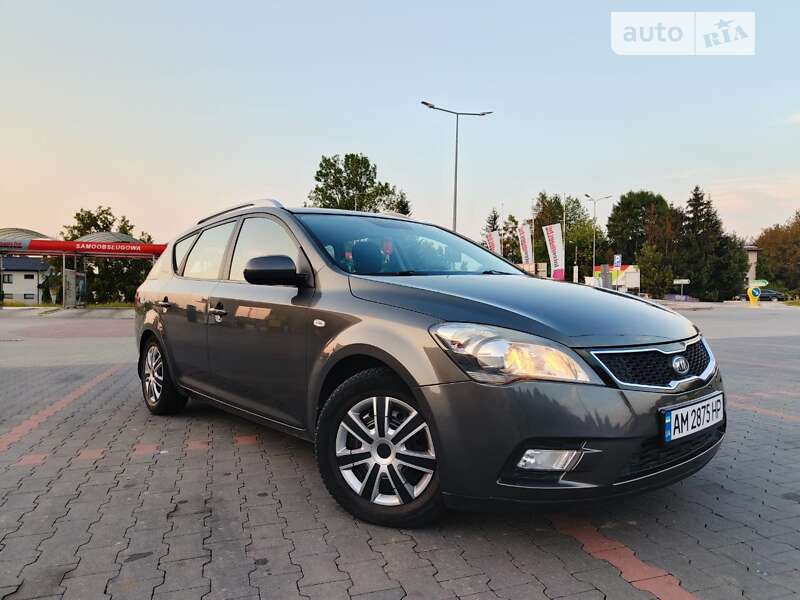 Kia Cee'd (2012)