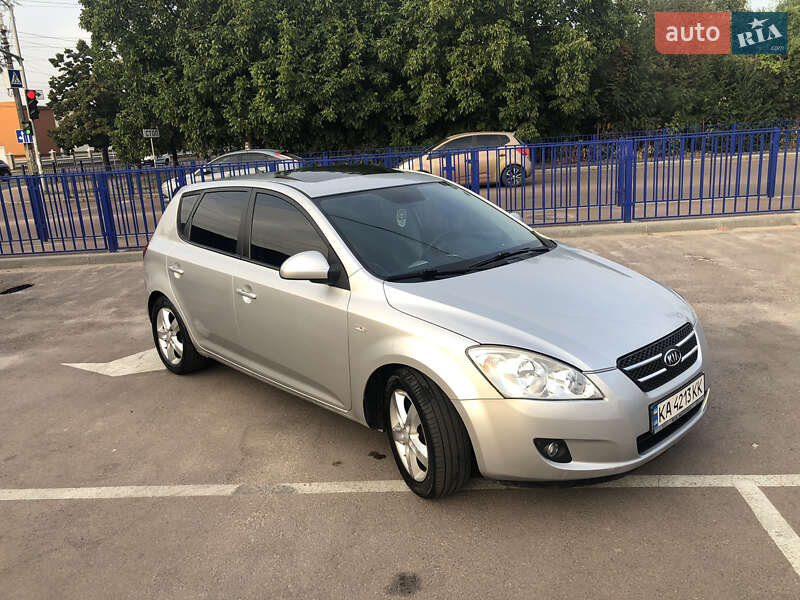 Kia Cee'd (2007)