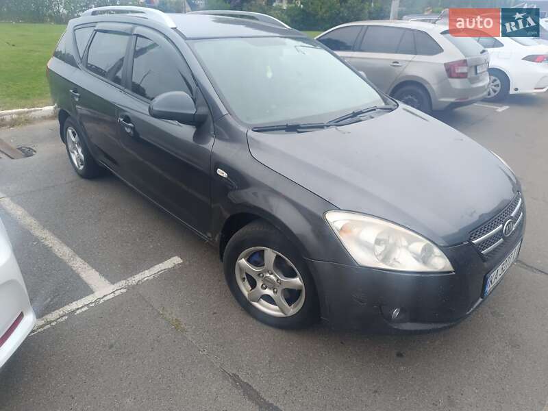 Kia Cee'd (2008)