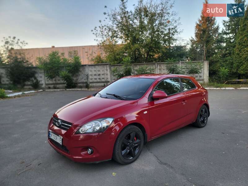 Kia Cee'd (2009)