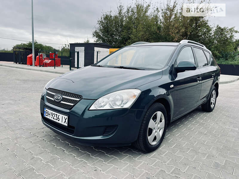 Kia Cee'd (2008)