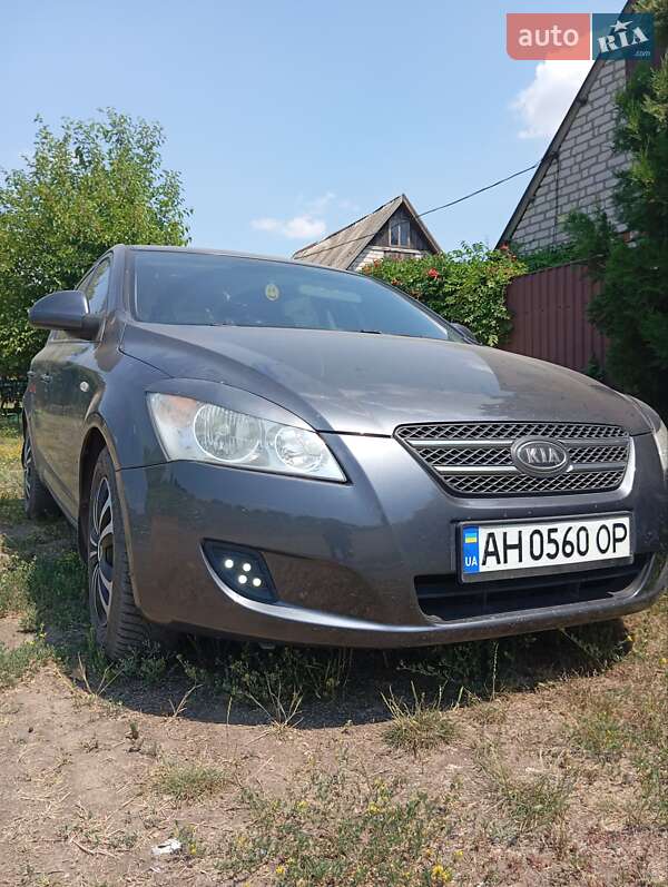 Kia Cee'd (2008)