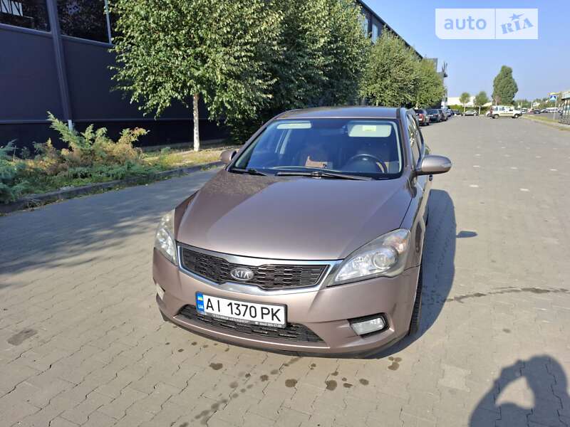 Kia Cee'd (2010)