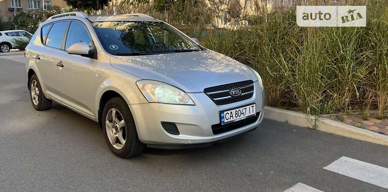 Kia Ceed (2008)