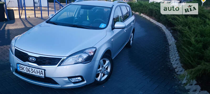 Kia Ceed (2012)
