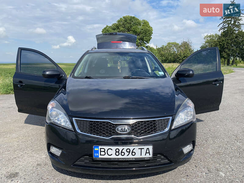 Kia Cee'd (2012)