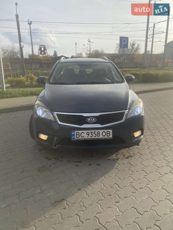 Kia Ceed (2010)