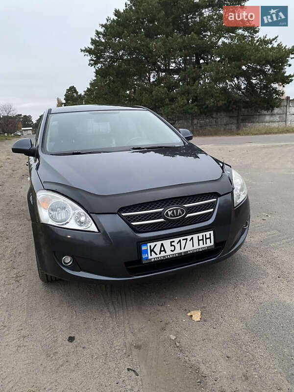 Kia Cee'd (2008)