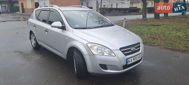 Kia Ceed (2008)