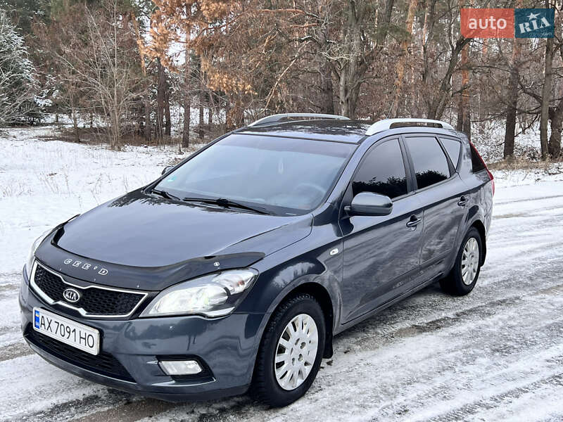 Kia Ceed (2012)