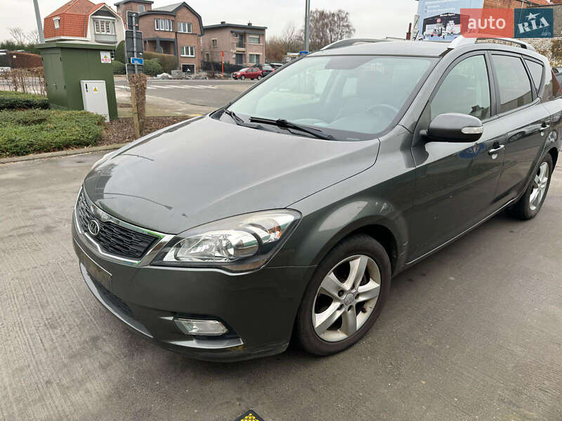 Kia Ceed (2012)
