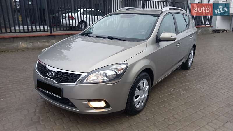 Kia Ceed (2009)