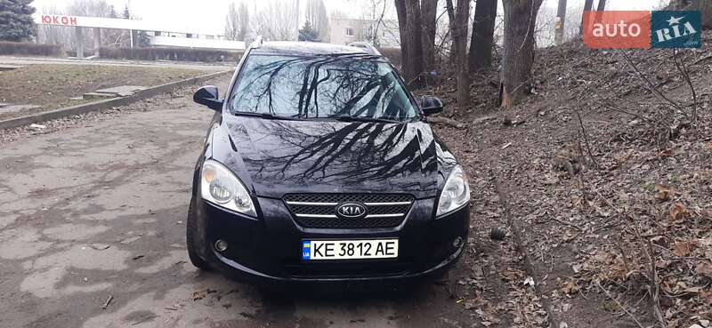 Kia Ceed (2008)
