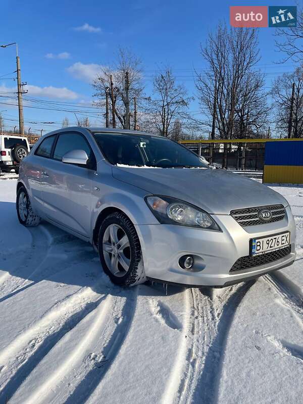 Kia Ceed (2008)