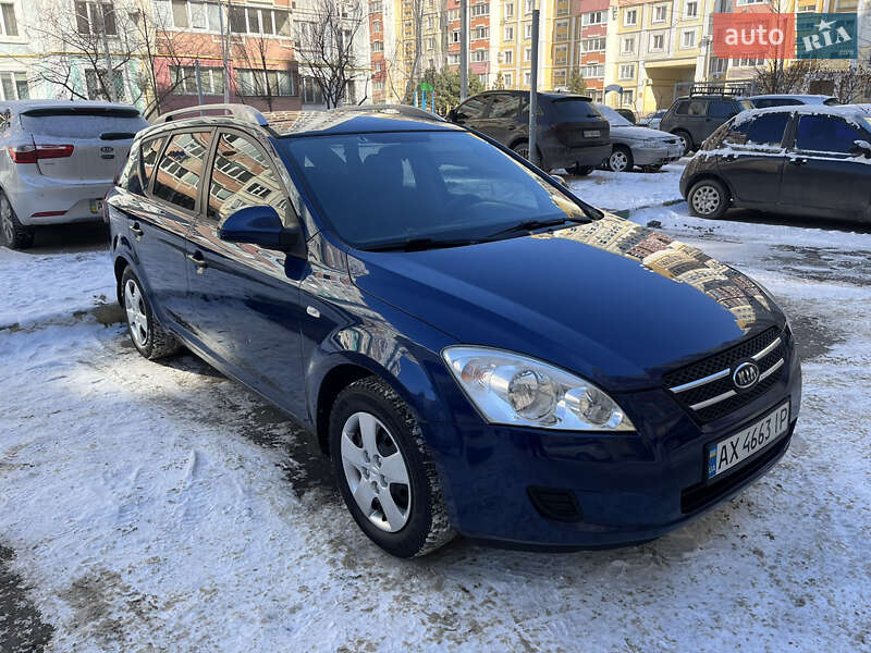 Kia Ceed (2007)
