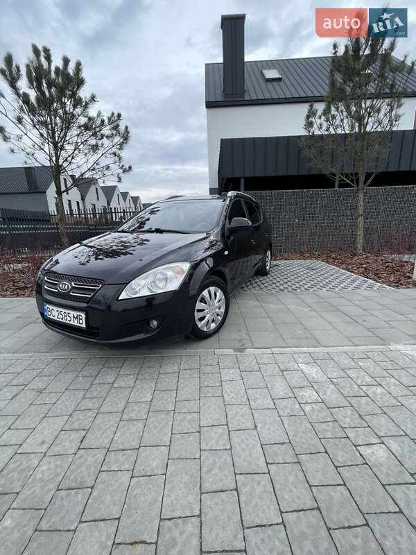 Kia Ceed (2008)