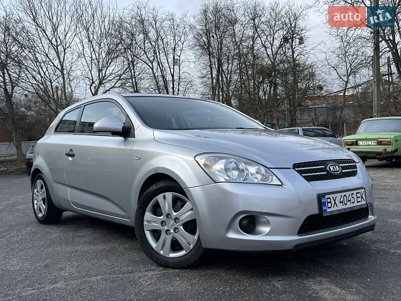 Kia Ceed (2008)