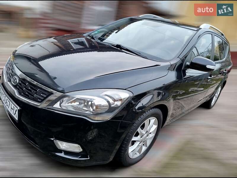 Kia Ceed (2010)