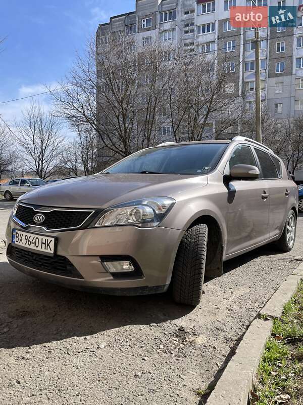 Kia Ceed (2010)