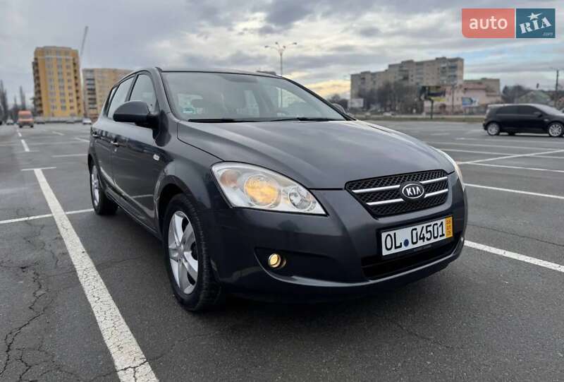 Kia Ceed (2008)