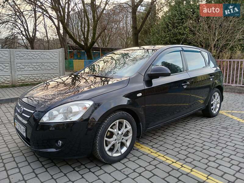 Kia Ceed (2008)