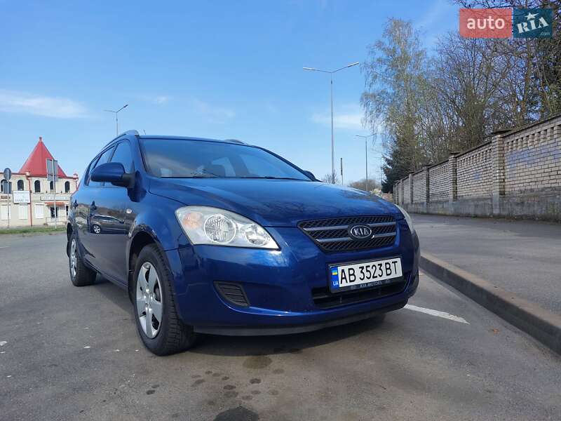 Kia Ceed (2008)