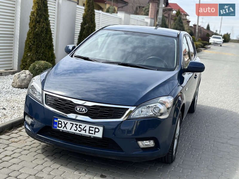 Kia Ceed (2010)