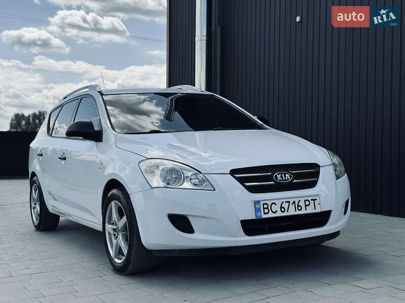 Kia Ceed (2008)
