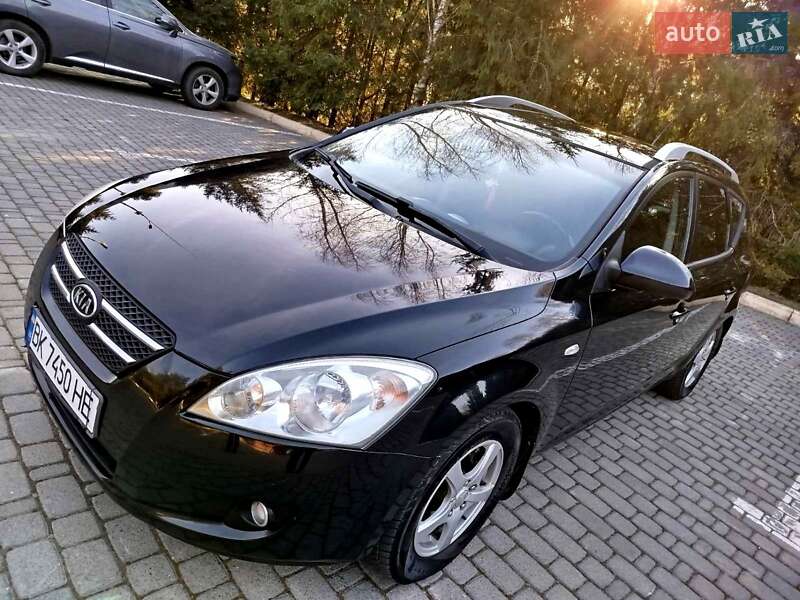 Kia Ceed (2008)