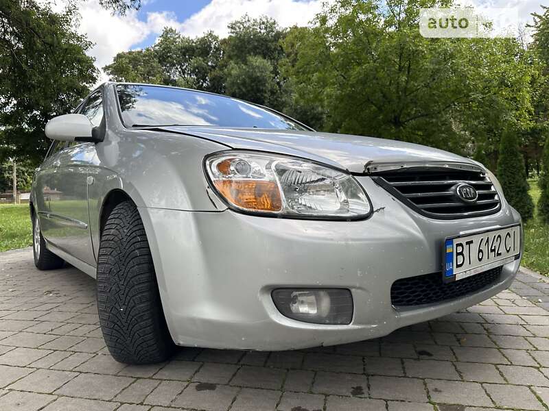 Kia Cerato (2008)