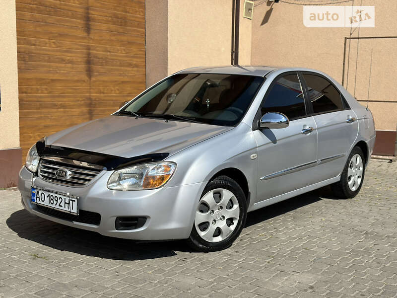Kia Cerato (2007)