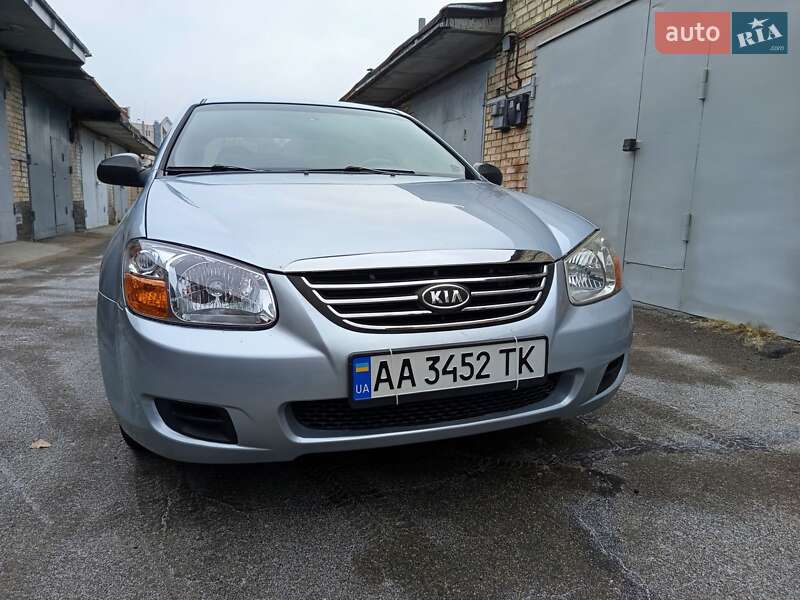 Kia Cerato (2008)