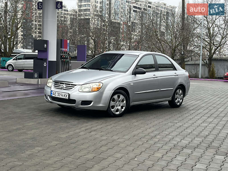 Kia Cerato (2007)