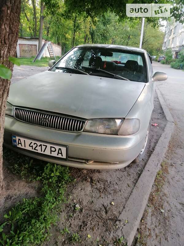 Kia Clarus (1997)