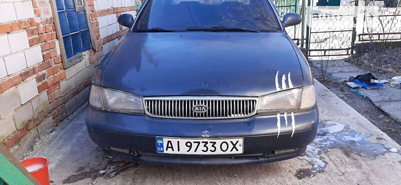 Kia Clarus (1997)
