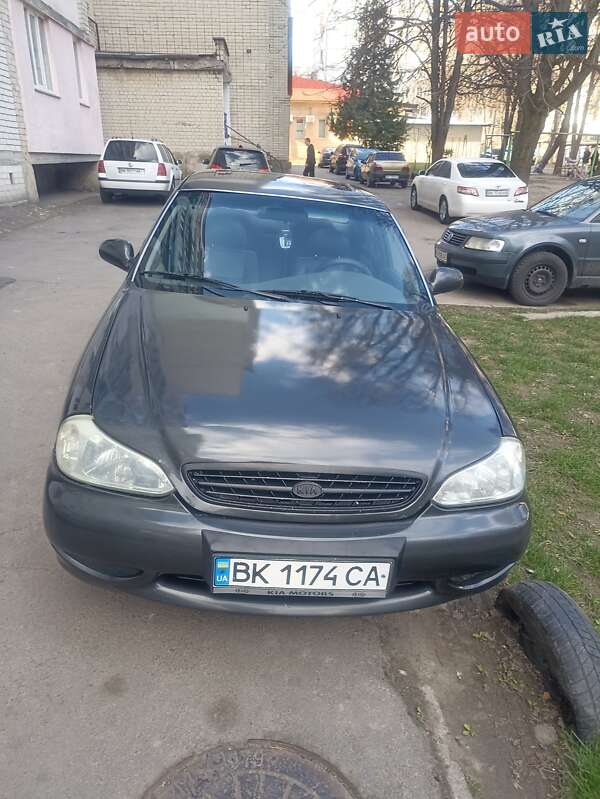 Kia Clarus (1998)
