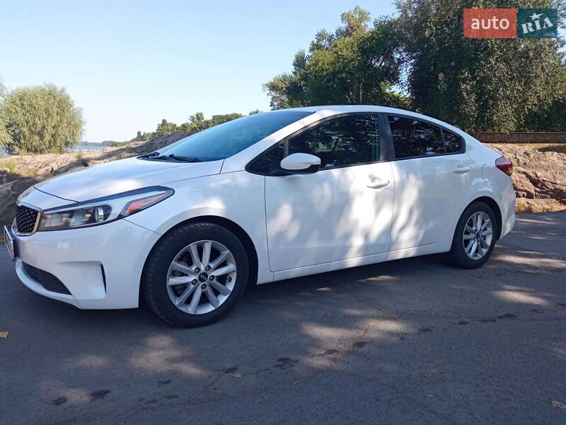Kia Forte (2016)