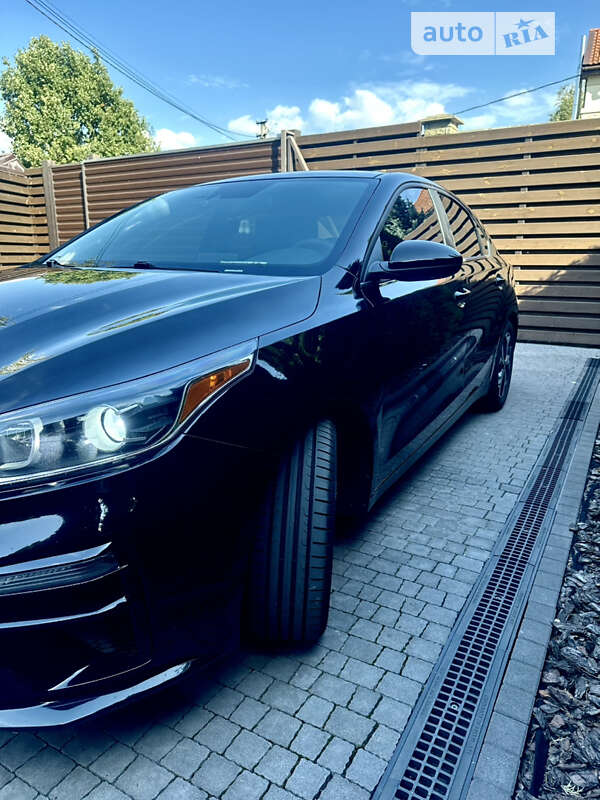 Kia Forte (2018)