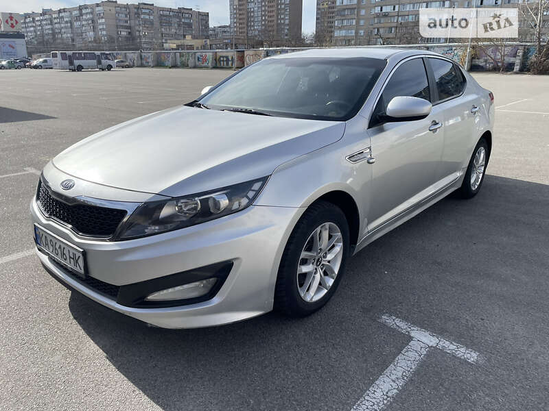 Kia K5 (2010)